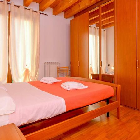 Peschiera Summer Home Пескьера-дель-Гарда Экстерьер фото