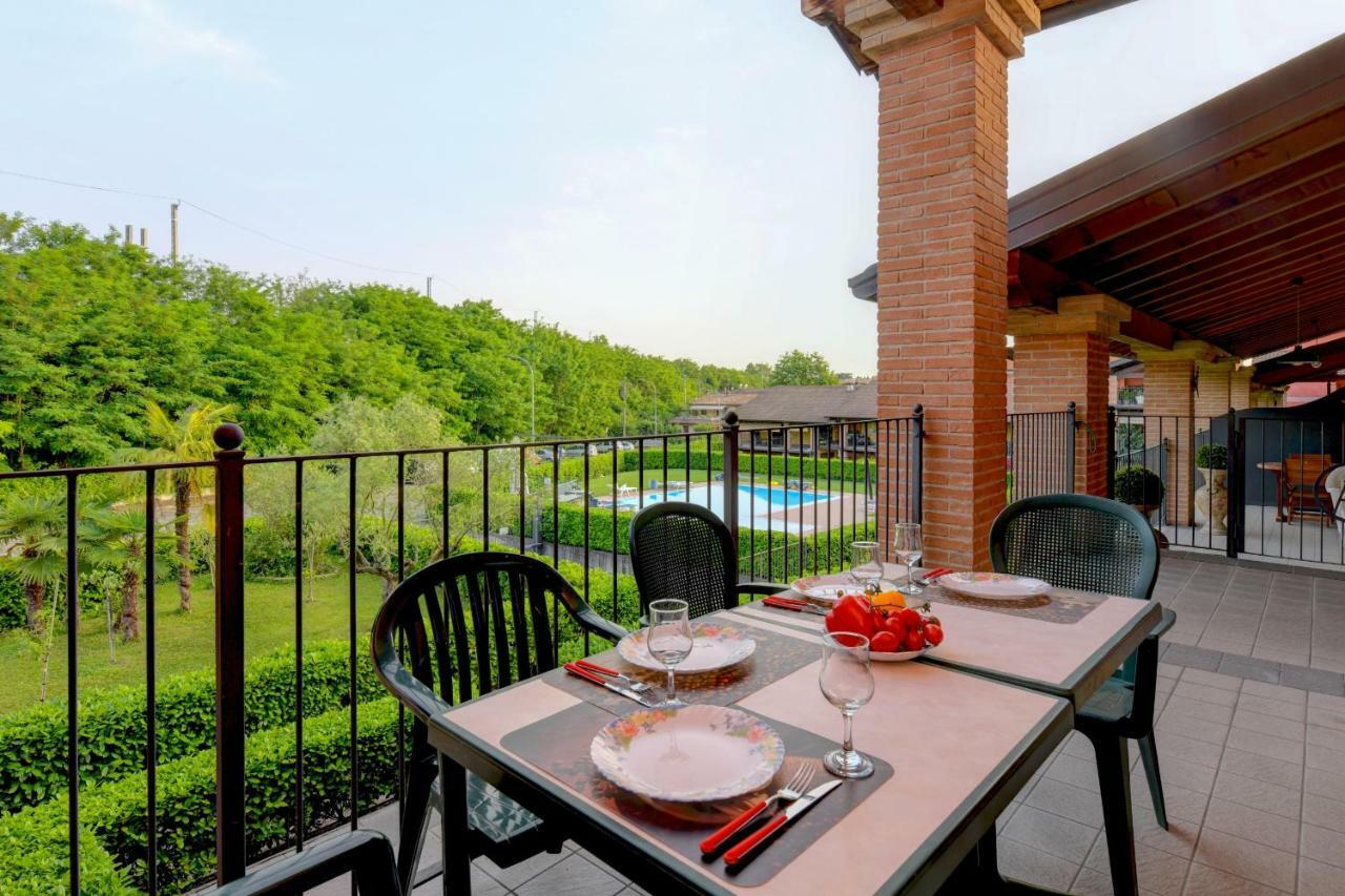 Peschiera Summer Home Пескьера-дель-Гарда Экстерьер фото