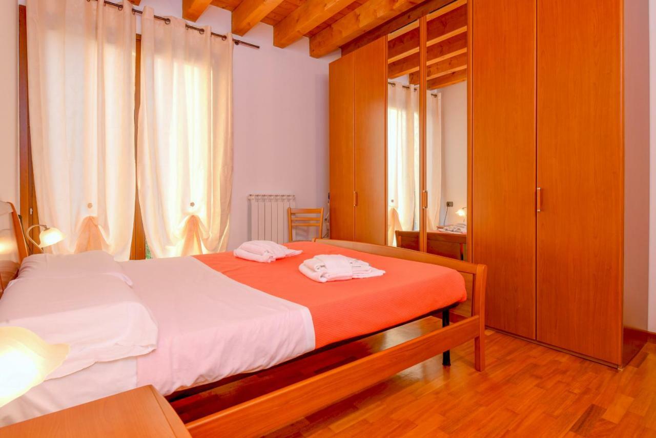 Peschiera Summer Home Пескьера-дель-Гарда Экстерьер фото